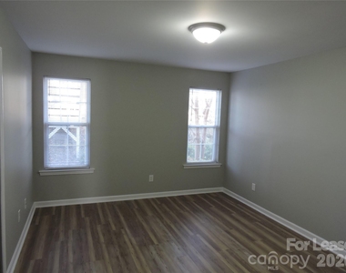 3903 Florham Place - Photo Thumbnail 4