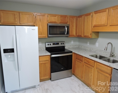 3903 Florham Place - Photo Thumbnail 3