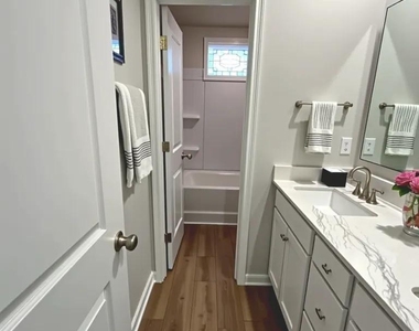 13103 Hampton Bay Lane - Photo Thumbnail 10