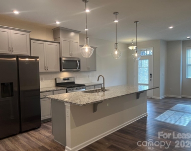 1424 Galloway Road - Photo Thumbnail 5