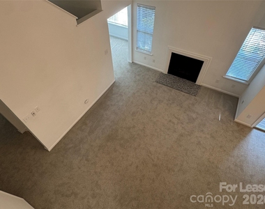 6523 Clavell Lane - Photo Thumbnail 19