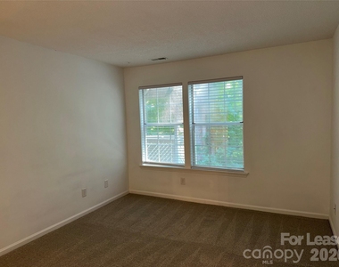 6523 Clavell Lane - Photo Thumbnail 12
