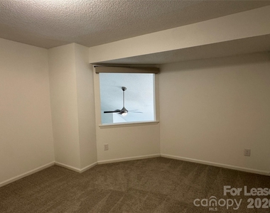 6523 Clavell Lane - Photo Thumbnail 18