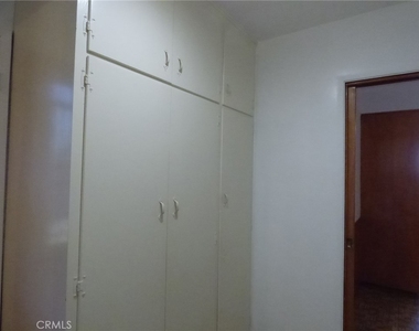 5436 Robinhood Avenue - Photo Thumbnail 5