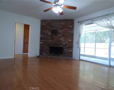 5436 Robinhood Avenue - Photo Thumbnail 8
