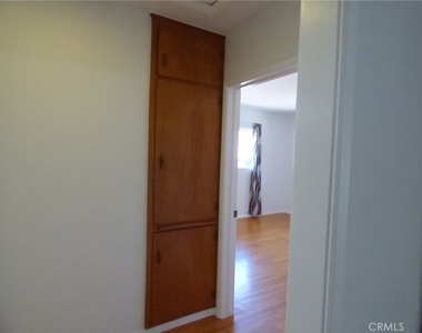 5436 Robinhood Avenue - Photo Thumbnail 9
