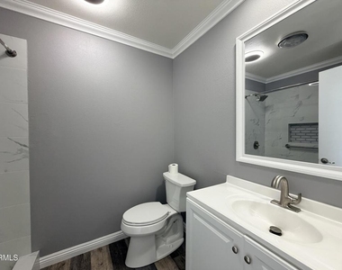 1310 N G Street - Photo Thumbnail 6