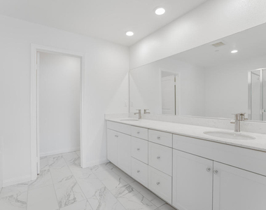 667 Pedro Street - Photo Thumbnail 35