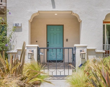 667 Pedro Street - Photo Thumbnail 2