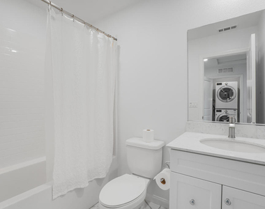 667 Pedro Street - Photo Thumbnail 24