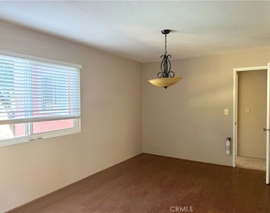 3528 Castle Rock Road - Photo Thumbnail 7