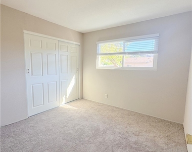 3528 Castle Rock Road - Photo Thumbnail 13