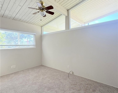 3528 Castle Rock Road - Photo Thumbnail 15