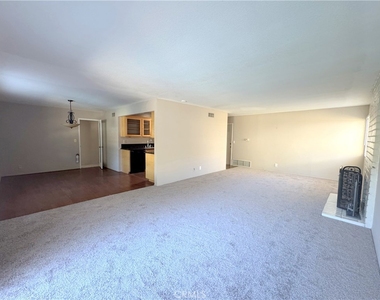 3528 Castle Rock Road - Photo Thumbnail 3