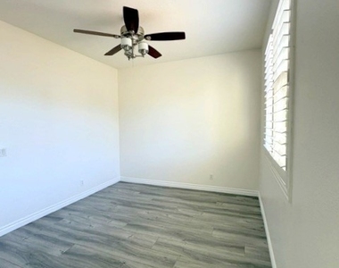 13317 Linnea Street - Photo Thumbnail 10
