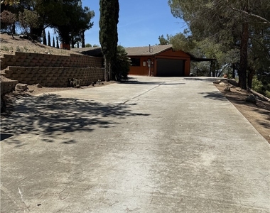 27258 Kiavo Drive - Photo Thumbnail 2