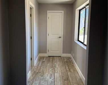 27258 Kiavo Drive - Photo Thumbnail 11