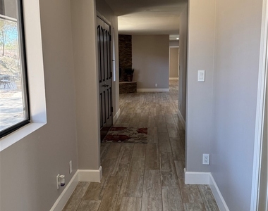27258 Kiavo Drive - Photo Thumbnail 10