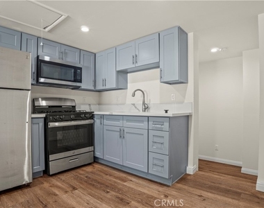 4711 Tyrone - Photo Thumbnail 53