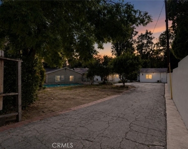 4711 Tyrone - Photo Thumbnail 1