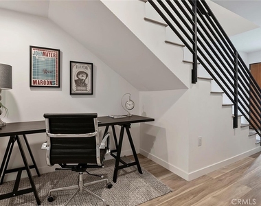 13538 Vanowen Street - Photo Thumbnail 19