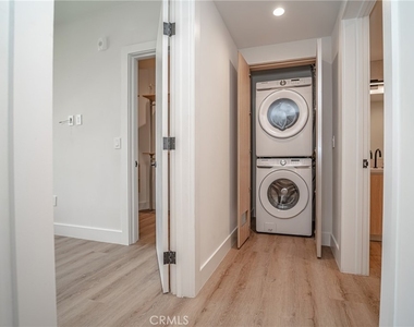 2828 London Street - Photo Thumbnail 12