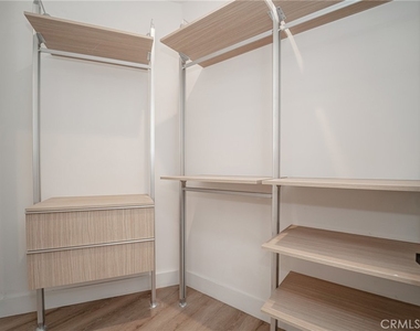 2828 London Street - Photo Thumbnail 15