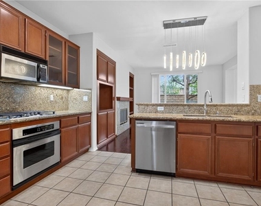 1908 Blazewood Street - Photo Thumbnail 9