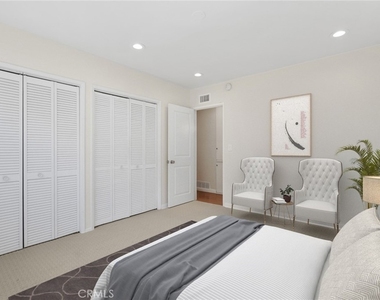15457 Moorpark - Photo Thumbnail 9