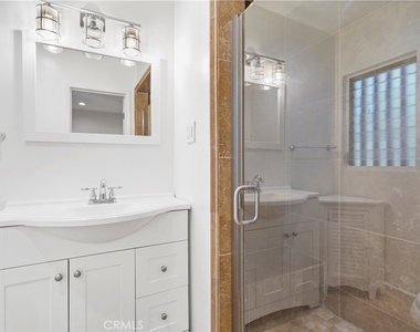 15457 Moorpark - Photo Thumbnail 15