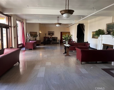 2121 James M Wood Boulevard W - Photo Thumbnail 1