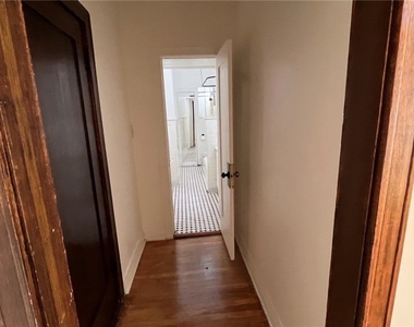 2121 James M Wood Boulevard W - Photo Thumbnail 6