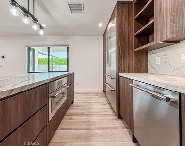 22921 Dolorosa Street - Photo Thumbnail 24