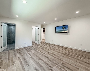 22921 Dolorosa Street - Photo Thumbnail 39