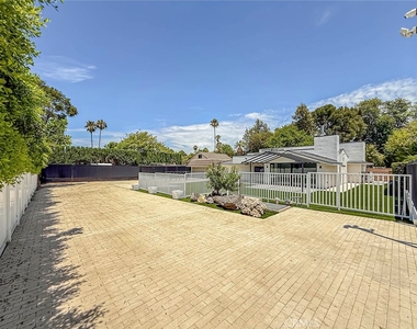 22921 Dolorosa Street - Photo Thumbnail 53