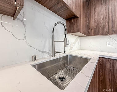 22921 Dolorosa Street - Photo Thumbnail 21