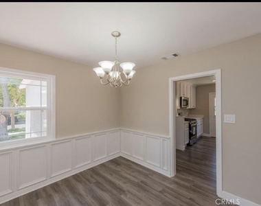 8956 Gladbeck Avenue - Photo Thumbnail 10