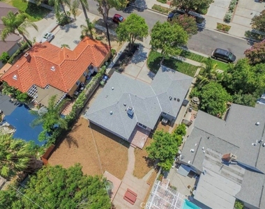 8956 Gladbeck Avenue - Photo Thumbnail 3