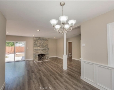 8956 Gladbeck Avenue - Photo Thumbnail 5
