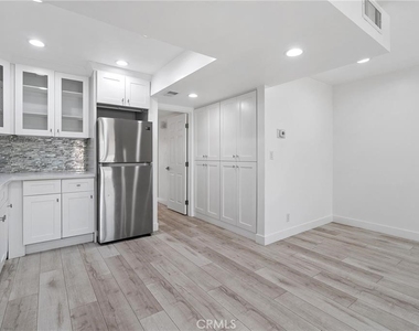 23401 Park Sorrento - Photo Thumbnail 5