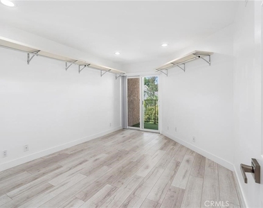 23401 Park Sorrento - Photo Thumbnail 18