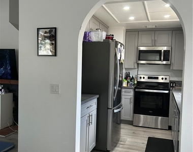 11300 Foothill Boulevard - Photo Thumbnail 11