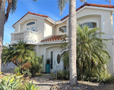 1712 Clark Lane - Photo Thumbnail 6