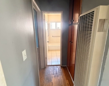 9617 Walnut - Photo Thumbnail 6