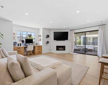345 Avocado Street - Photo Thumbnail 3