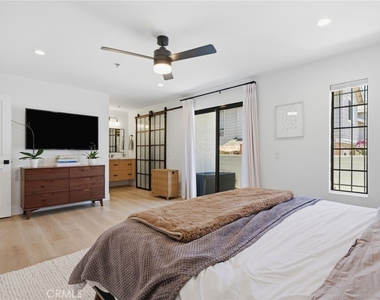 345 Avocado Street - Photo Thumbnail 9