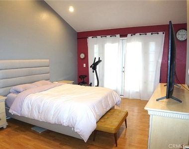 12202 Viarna - Photo Thumbnail 3