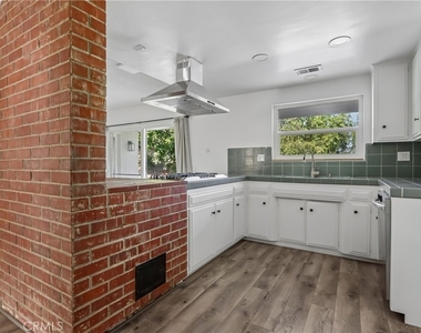 1184 Lyndhurst - Photo Thumbnail 25
