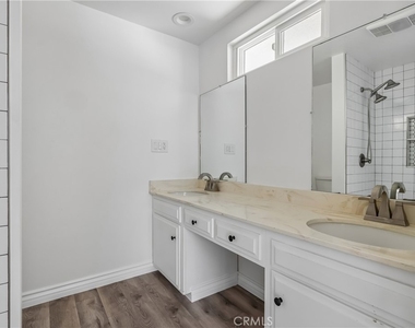 1184 Lyndhurst - Photo Thumbnail 7