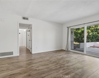 1184 Lyndhurst - Photo Thumbnail 22